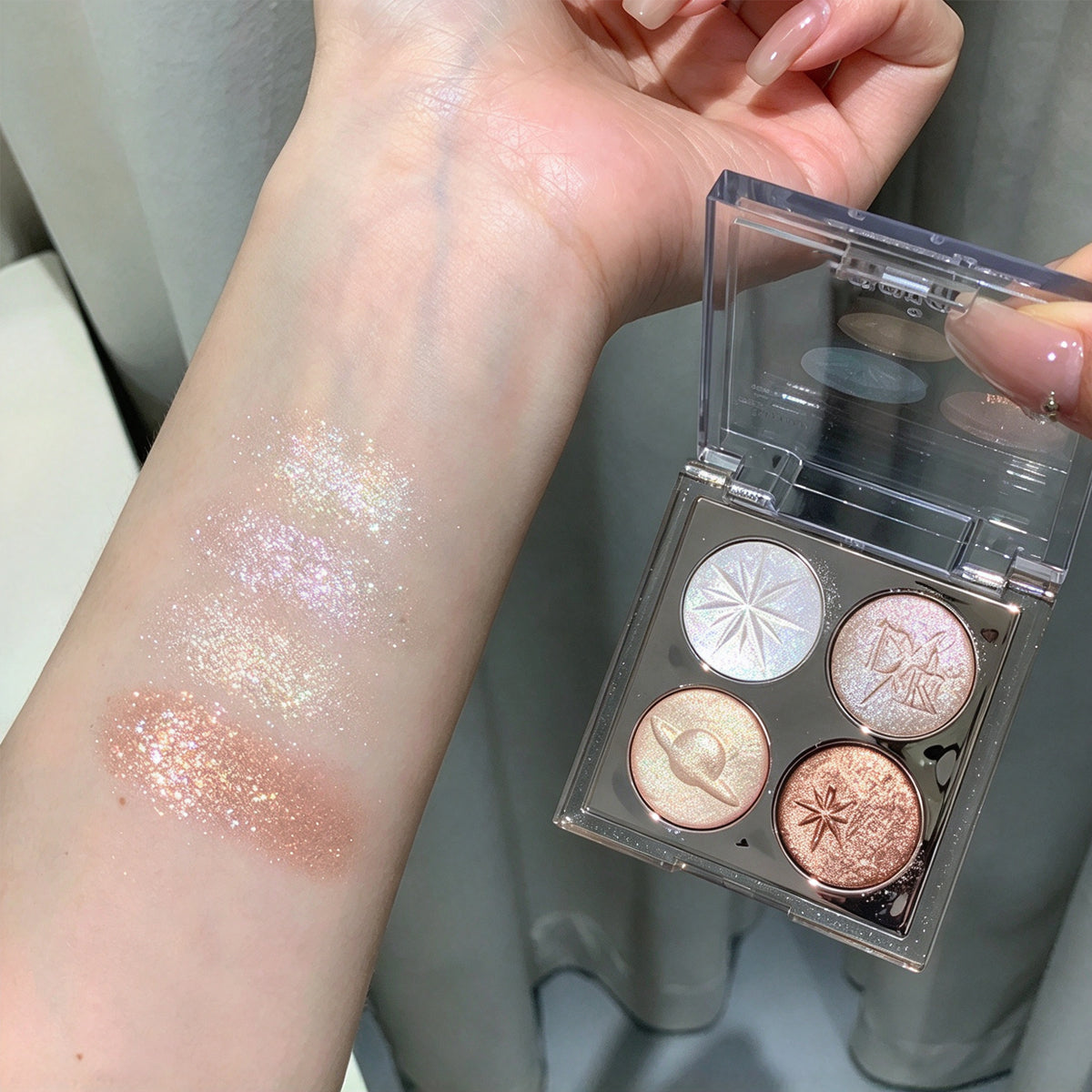 Four-Color Starry Sky Eyeshadow Palette